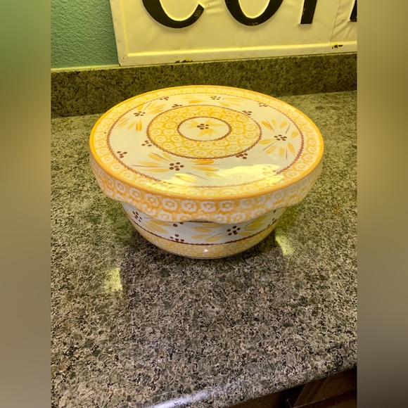 QVC brand Temptations by Tara Yellow/Brown Old World Pattern 23 Piece Set - Picture 7 of 13